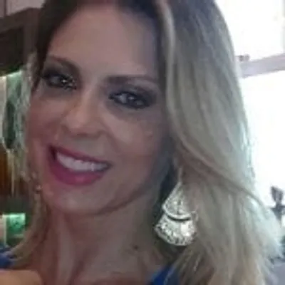 Retrato de Sheila Mello